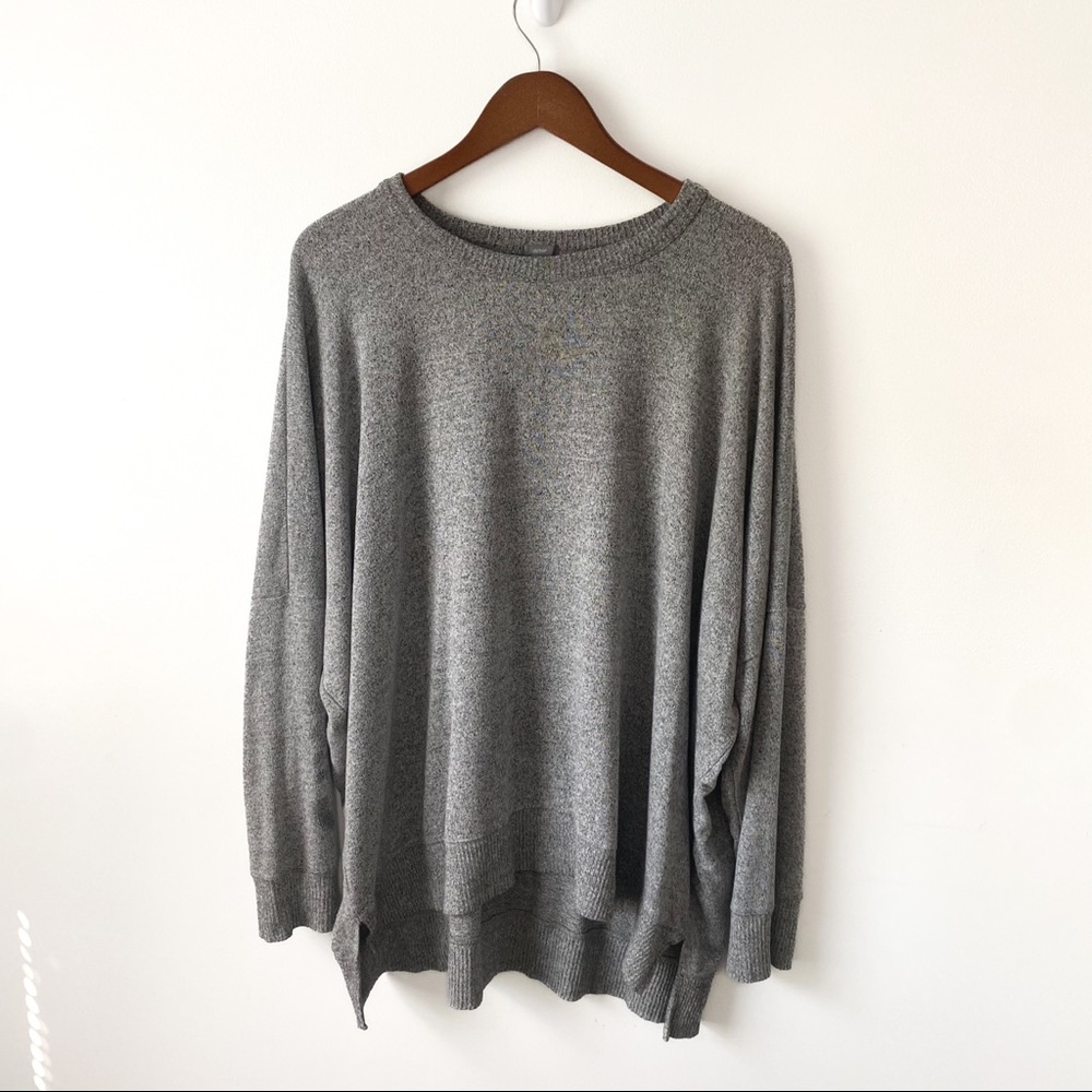 Aerie Grey Knit High Low Sweater Size XL